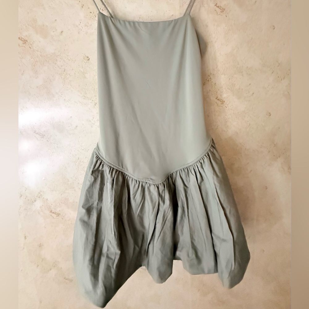 Forever 21 Gray Top